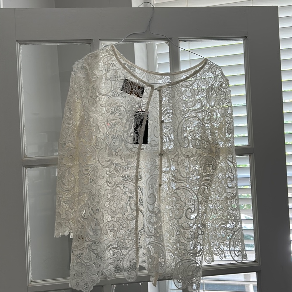 Eros Apparel white lace top size L